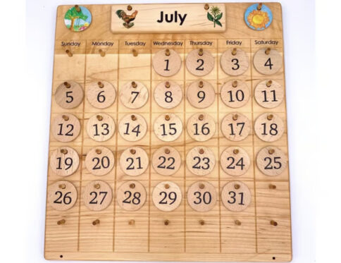 Perpetual wooden calender